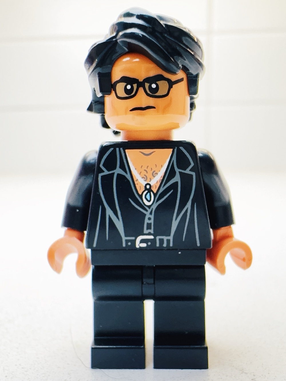 LEGO Minifig -  Dr. Ian Malcom - Partially Open Shirt - Jurassic World - col333